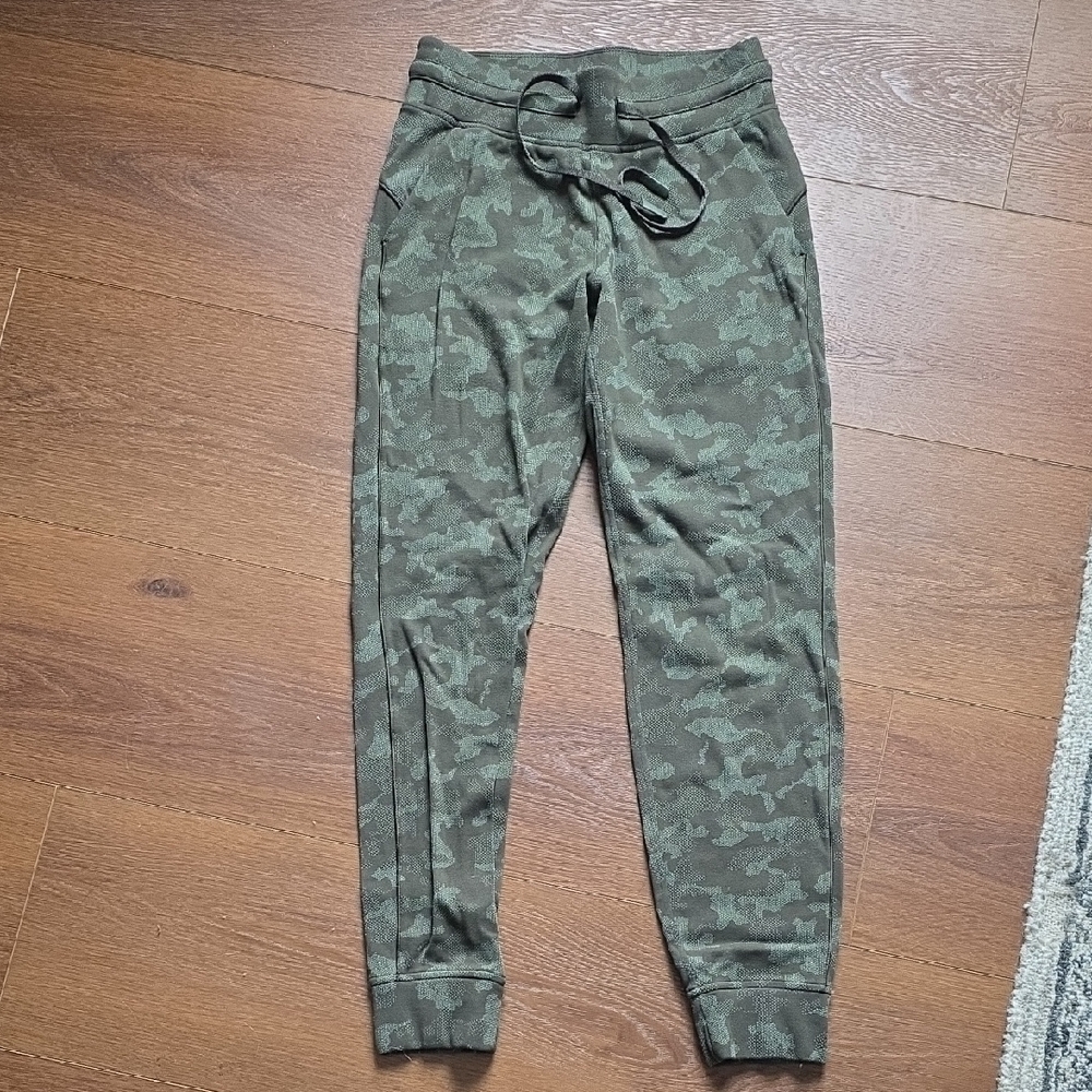 Lululemon Camo Jogger